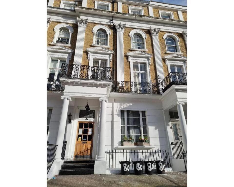 شقة F101-First Floor Flat Fits 3 Near Hyde Park لندن المظهر الخارجي الصورة